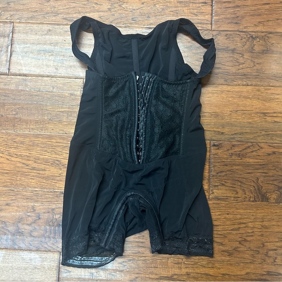 Ardyss Body magic shapewear - Picture 1 of 5